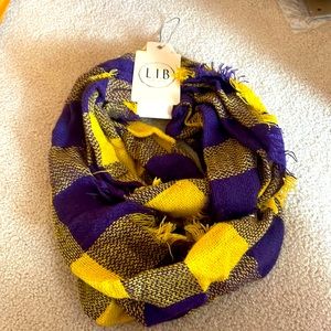 NWT Minnesota Viking Color Infinity Scarf